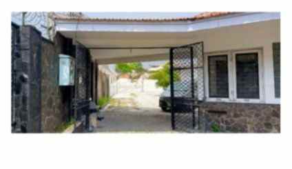 disewakan rumah jalan raya darmo