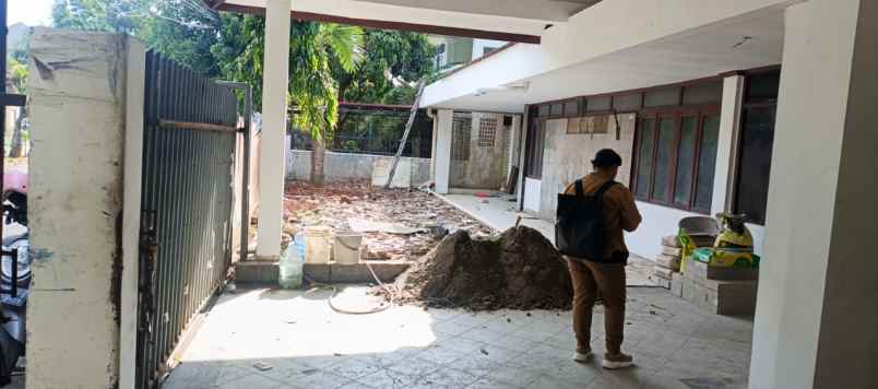 disewakan rumah kayu putih