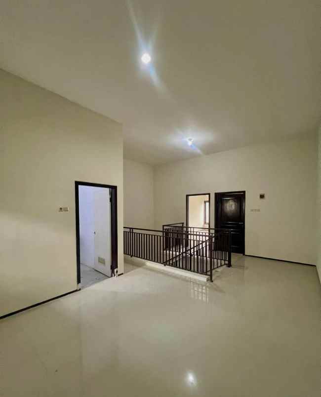 disewakan rumah klampis semolo tengah