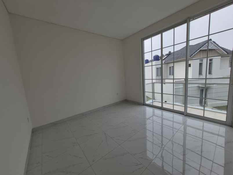 disewakan rumah lavon swan city cluster