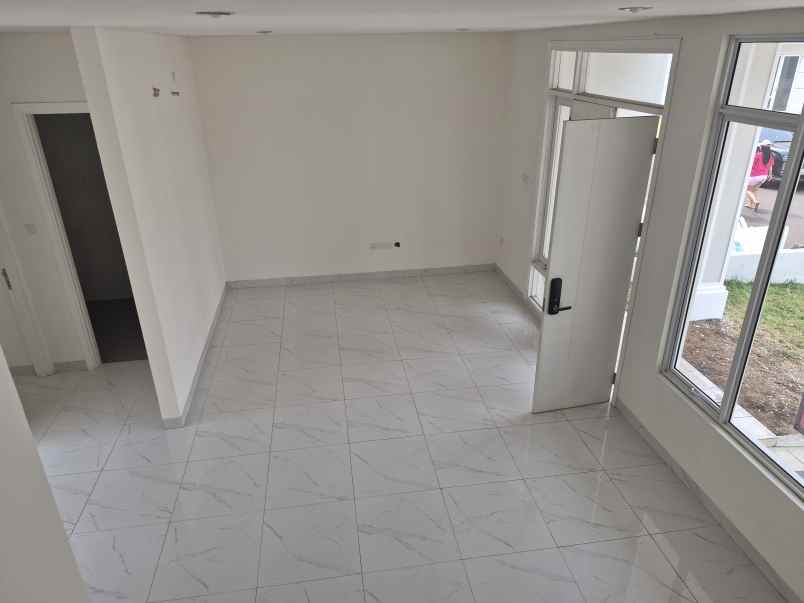 disewakan rumah lavon swan city cluster