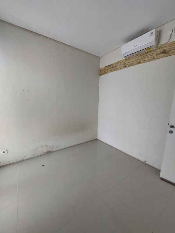 disewakan rumah northwest