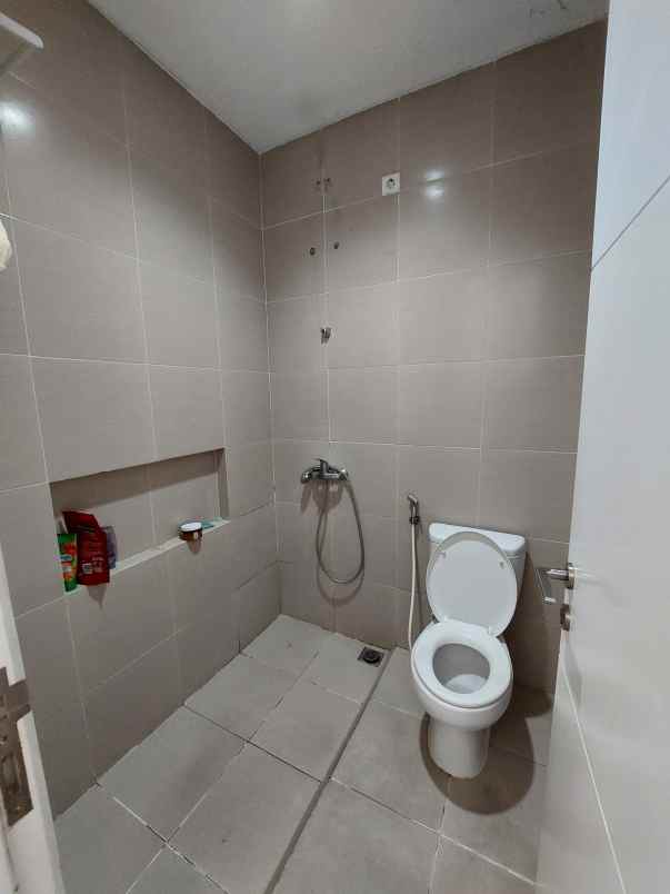 disewakan rumah northwest