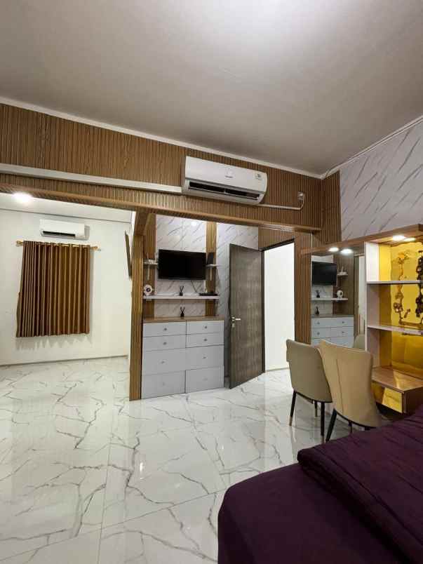 disewakan rumah perum emerald land