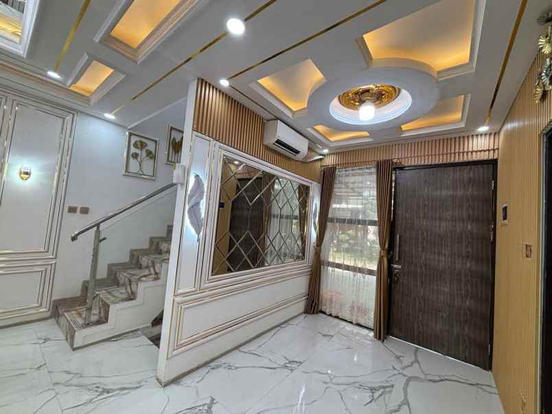 disewakan rumah perum emerald land