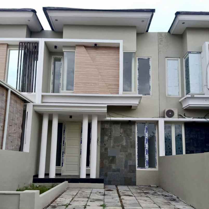 disewakan rumah perumahan wisata semanggi