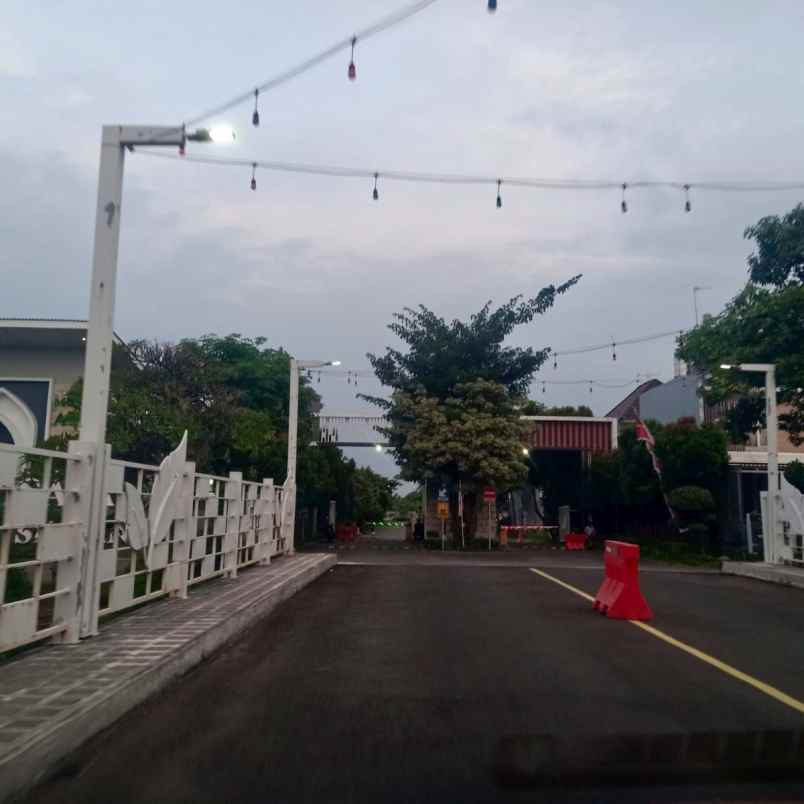 disewakan rumah perumahan wisata semanggi