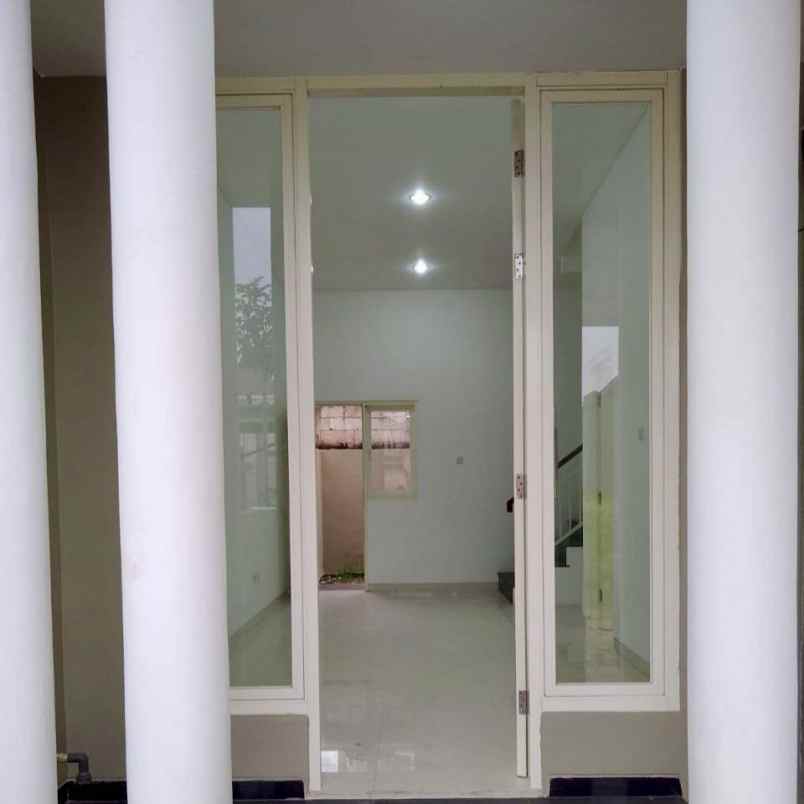disewakan rumah perumahan wisata semanggi