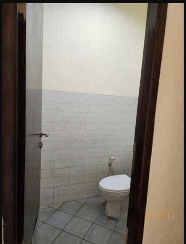 disewakan rumah rangkapan jaya depok