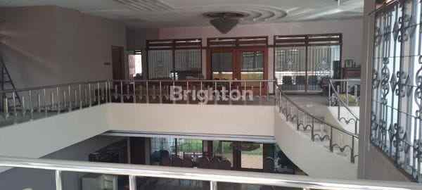 disewakan rumah raya dharmahusada indah