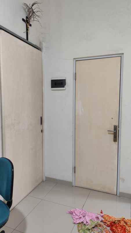 disewakan rumah suvarna sutera cluster