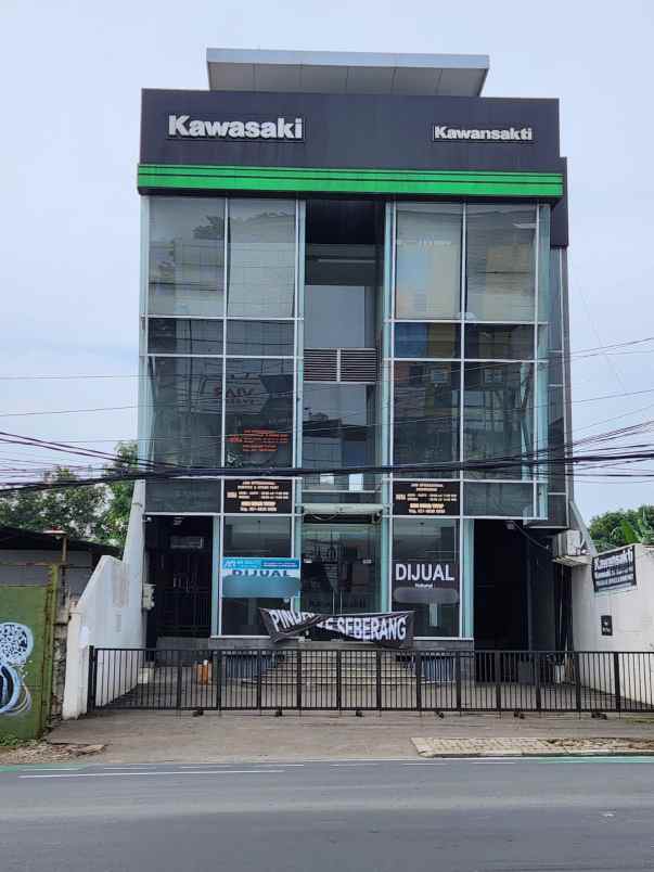 gedung 3 lantai basement siap pakai di kota bekasi