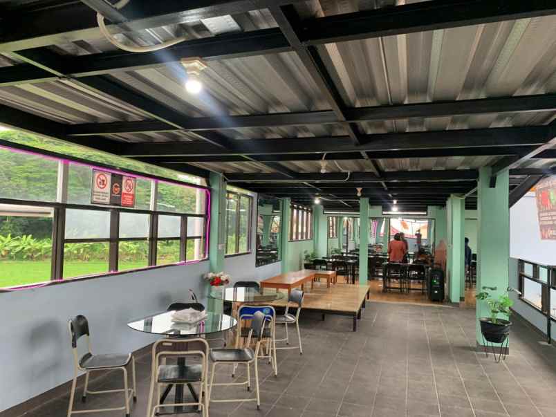 jual butuh cafe 3 lantai