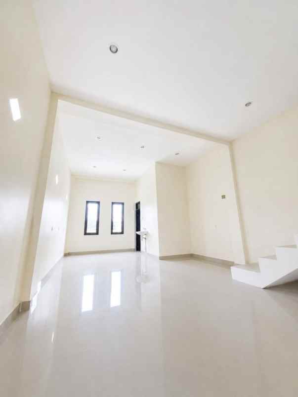 jual cepat ruko 2 lantai kopo bihbul