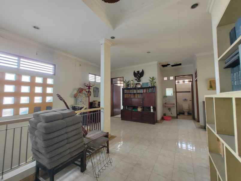 jual cepat rumah komplek lama srategis