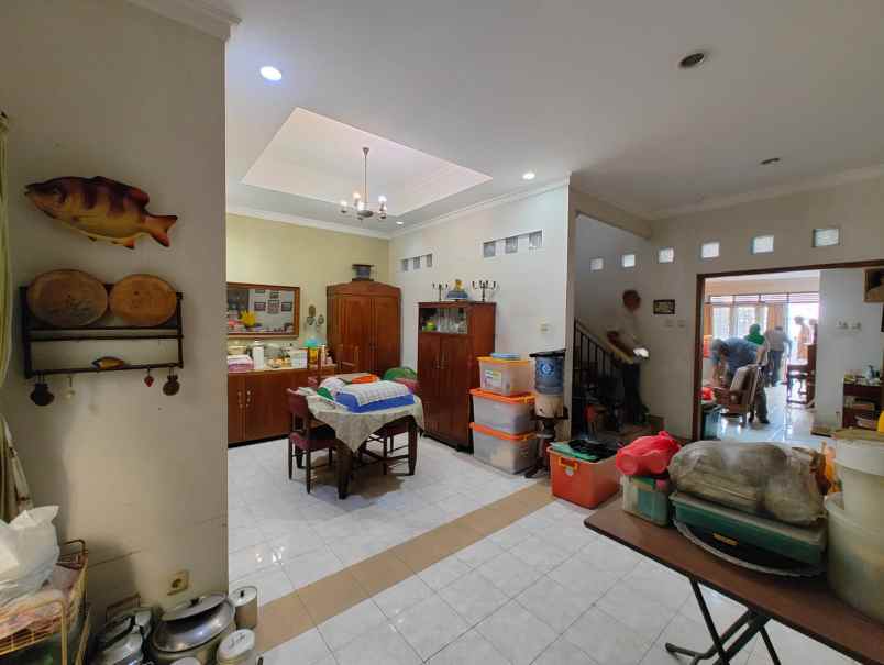 jual cepat rumah komplek lama srategis