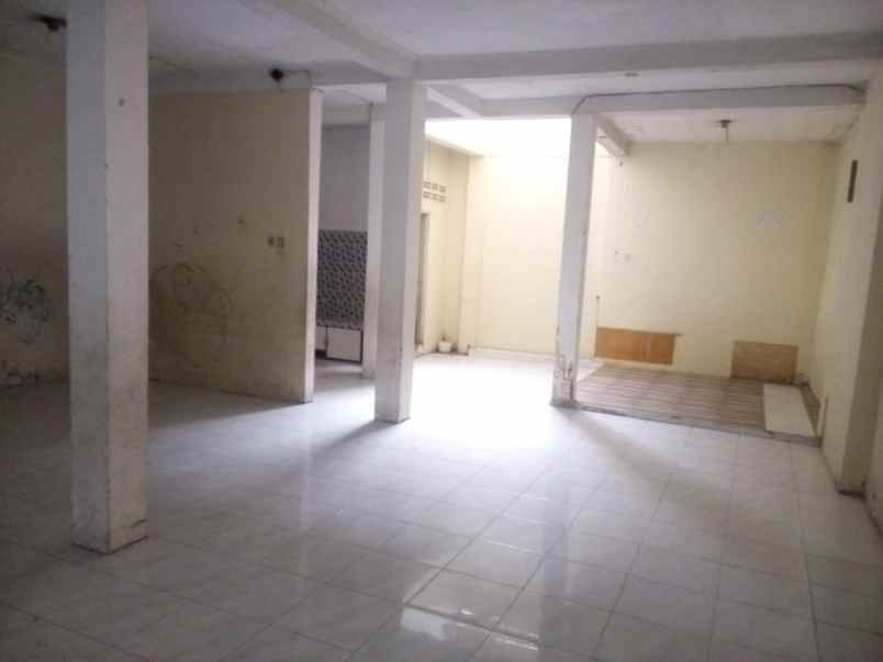 jual dan sewa rumah lama di kebon jeruk jakarta barat