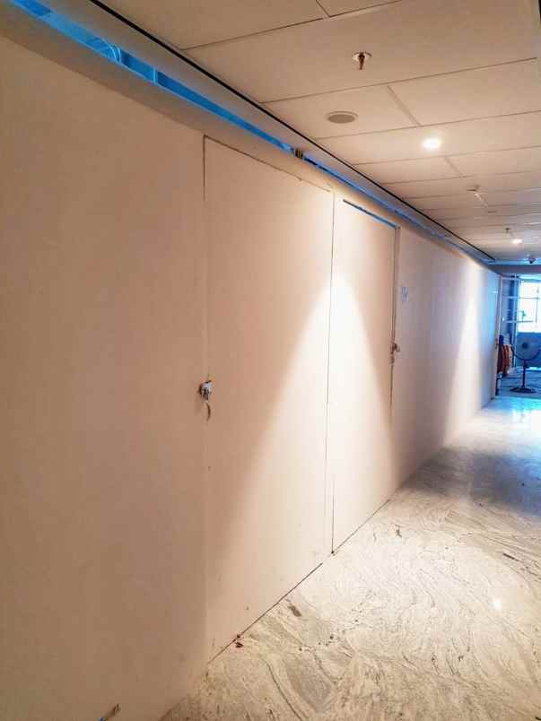 jual new gress office ciputra world lantai 18 surabaya