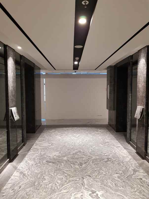 jual new gress office ciputra world lantai 18 surabaya