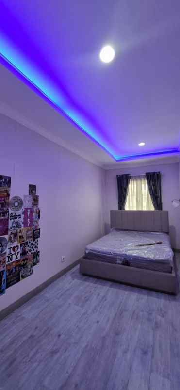 jual rumah hook siap huni raffles hills cibubur