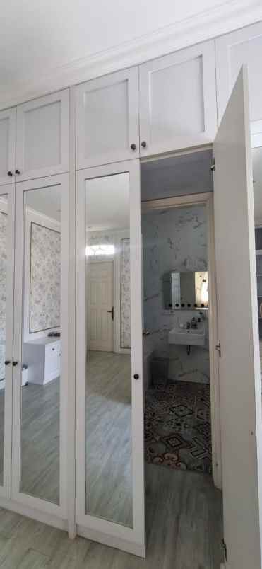 jual rumah hook siap huni raffles hills cibubur