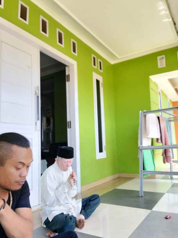 jual rumah masih baru 18 bulan