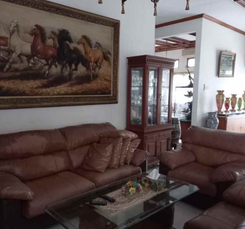 jual rumah mewah di komplek gema pesona kota depok