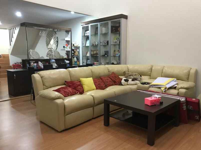 jual rumah premier cipondoh tangerang