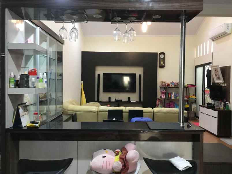 jual rumah premier cipondoh tangerang