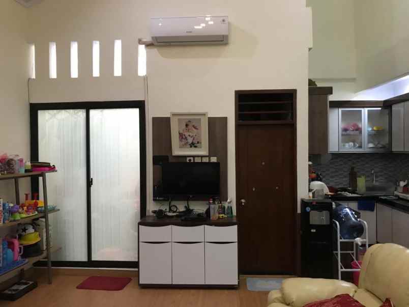 jual rumah premier cipondoh tangerang