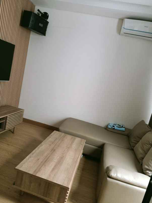 jual rumah semi furnished golden park 3
