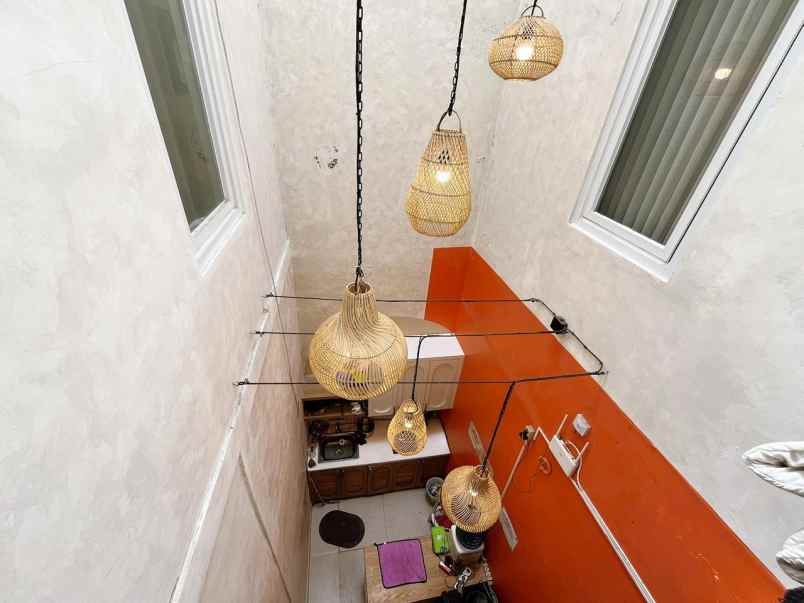 kost 2 lantai dekat kampus ugm uny upn