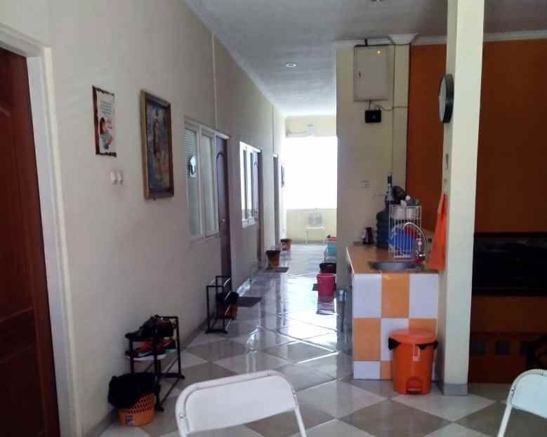 kost dukuh kupang kec