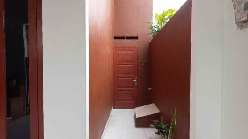 over kredit 45juta rumah di griya kota bekasi 2