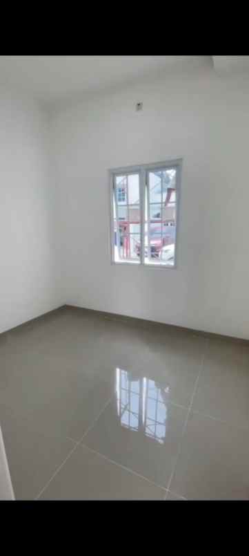 over kredit rumah 60jt meadow residence cilodong depok