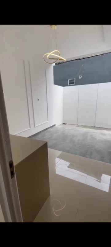 over kredit rumah 60jt meadow residence cilodong depok