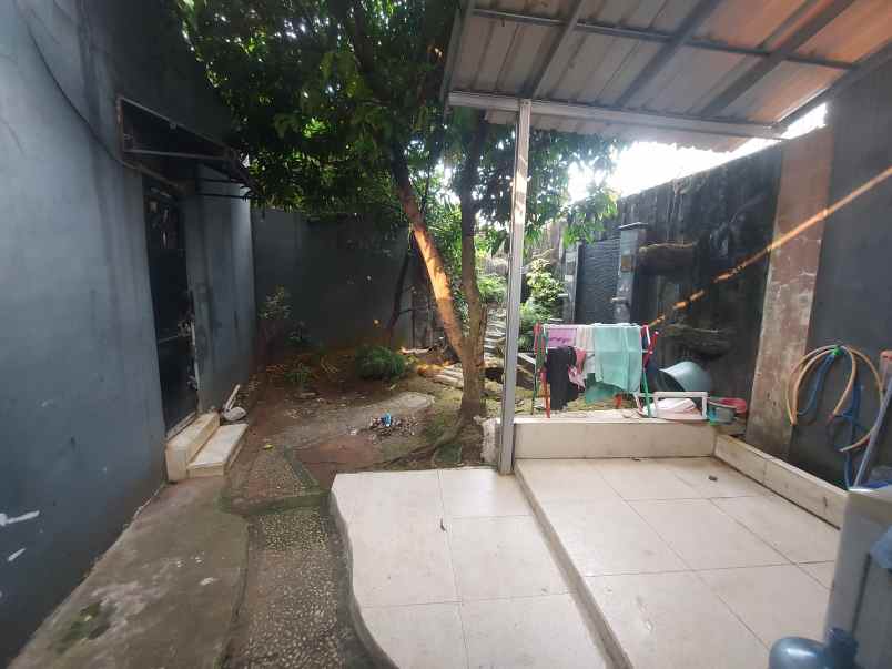 over rumah hook lt 165 bojong gede bogor