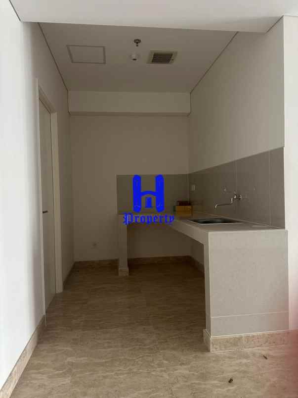 premium apartemen podomoro city deli tower empire