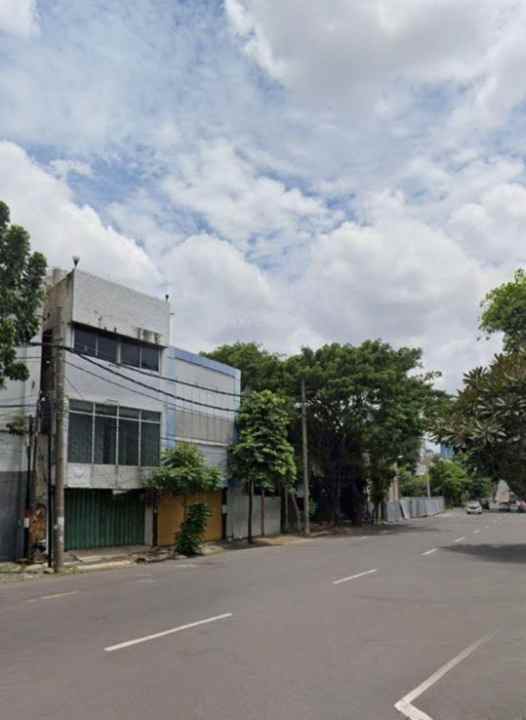 Ruko 3 Lantai Nol Jalan Raya Daerah Bubutan Pusat Kota