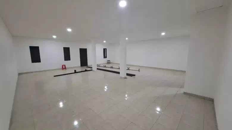 ruko baru pinggir jalan raya depan bandara pondok cabe