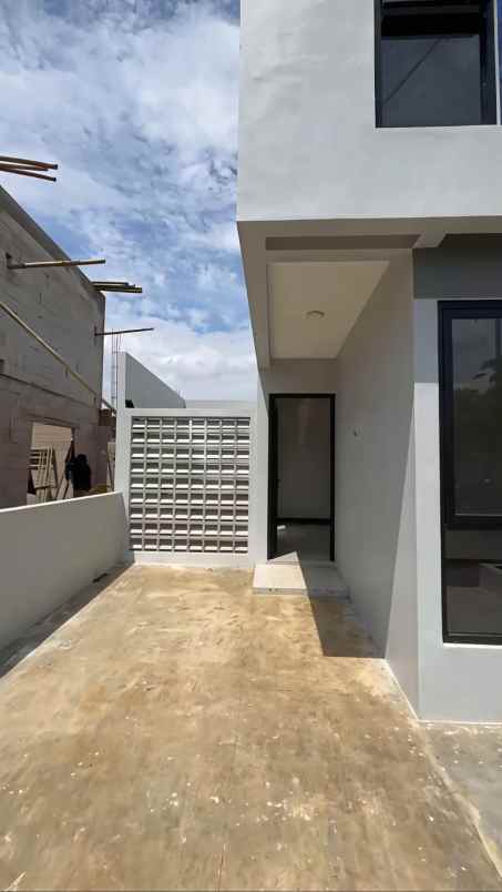 rumah 2 lantai 300 jutaan lokasi pakis malang