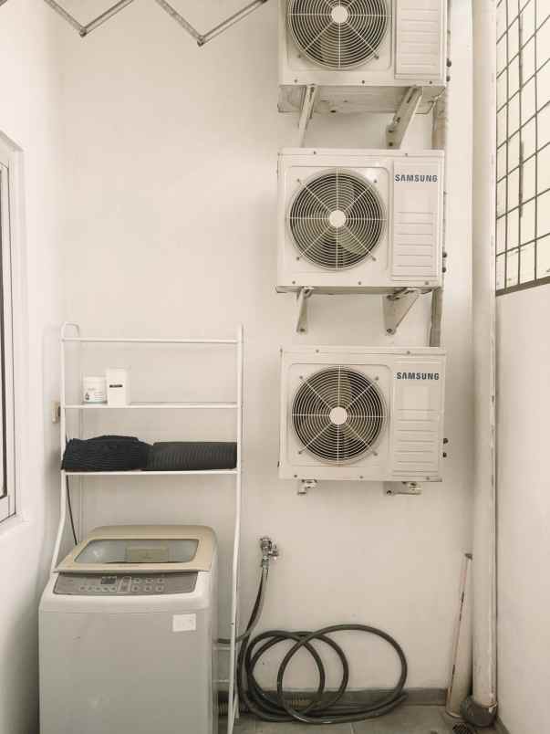 rumah 2 lantai di graha bintaro 1 mnt ke tol parigi