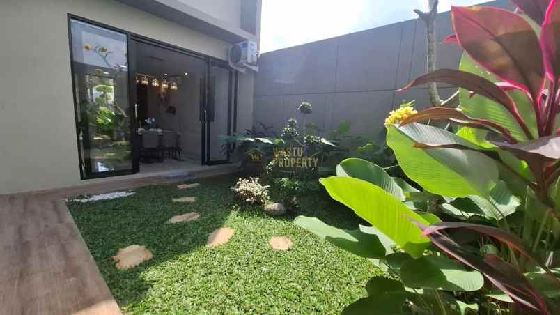 rumah 2 lantai full furnished di purwomartani kalasan
