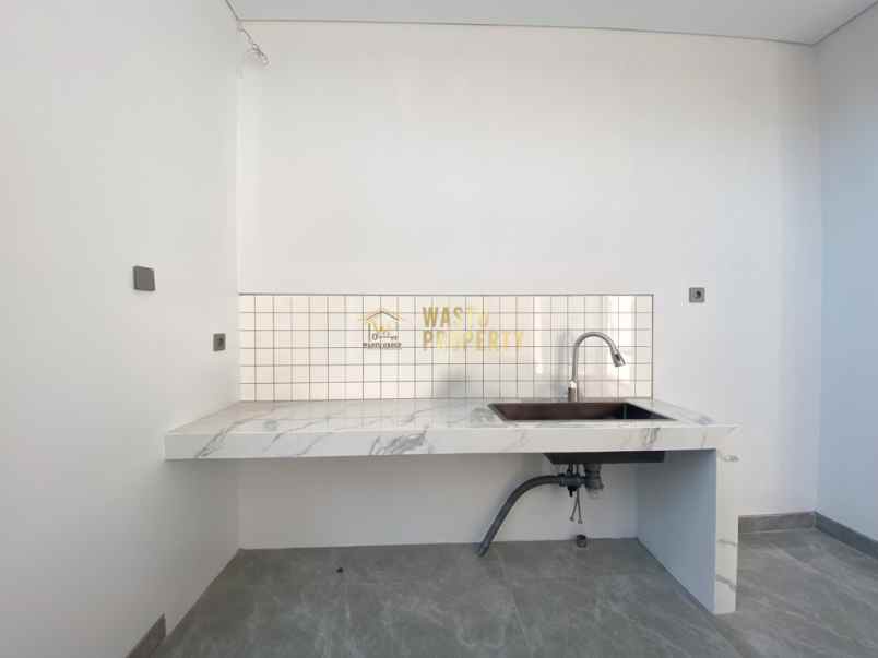 rumah 2 lantai odern strategis di sukoharjo ngaglik