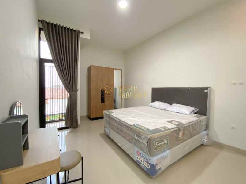 rumah 2 lantai siap huni dekat jalan kaliurang km 7