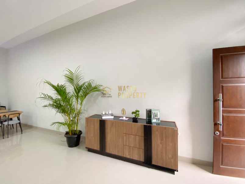 rumah 2 lantai siap huni dekat jalan kaliurang km 7