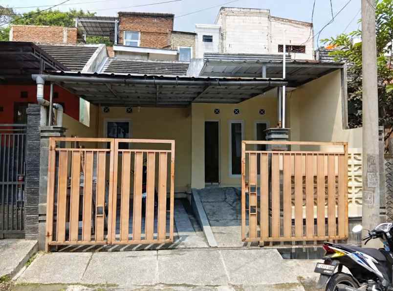 rumah 400 jutaan baru renov di lembah teratai