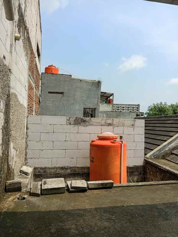 rumah 400 jutaan baru renov di lembah teratai