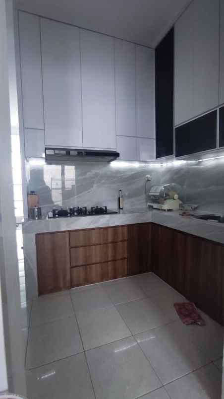 rumah addington royal residence minimalis siap huni