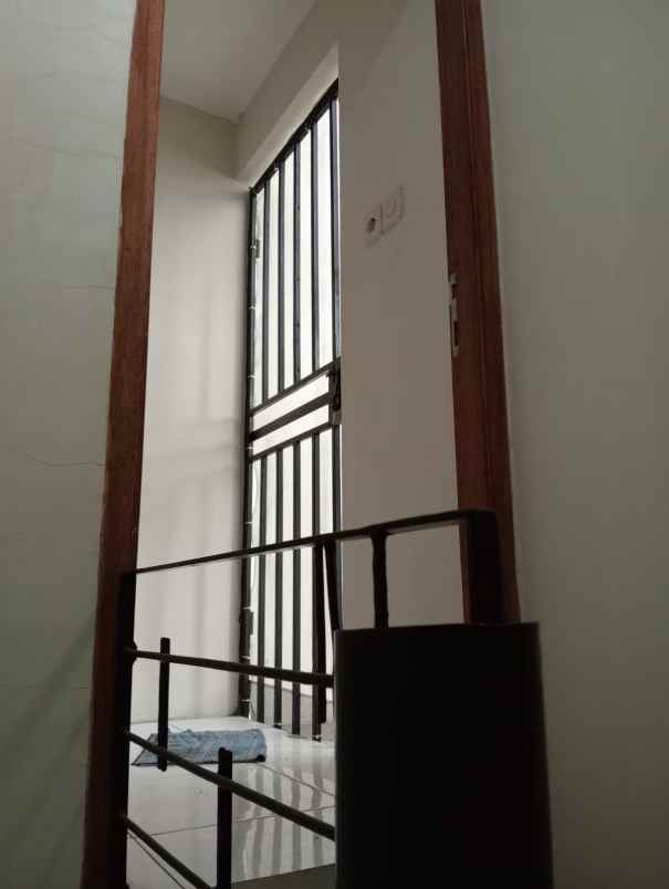 rumah bagus dan strategis dekat kampus ui depok